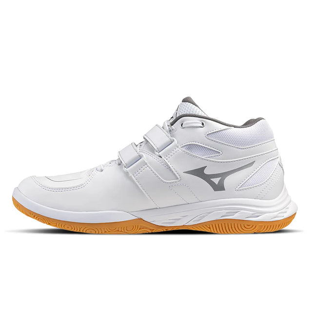 Mizuno Wave Fang St 235