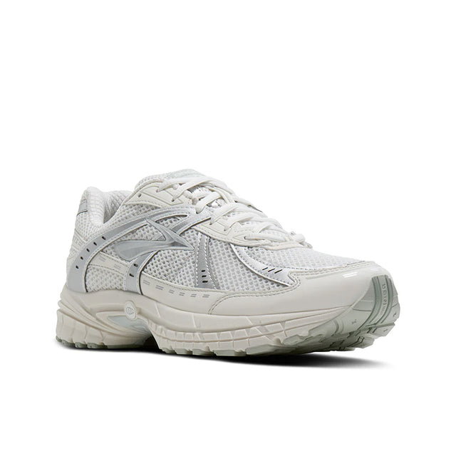 Brooks Adrenaline
