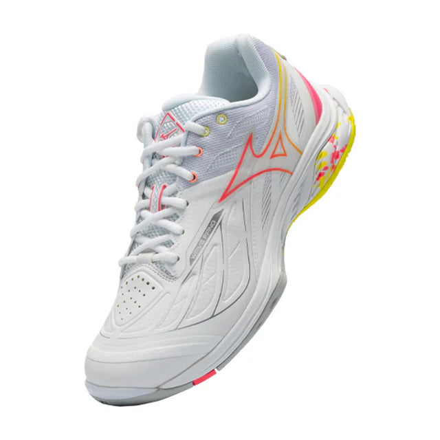 Mizuno Wave Fang