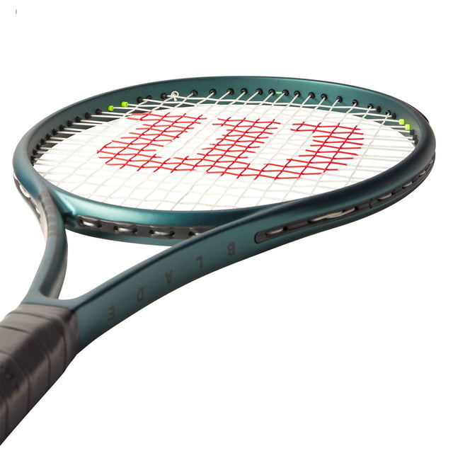 Wilson Blade 100UL V9 Tennis Racket