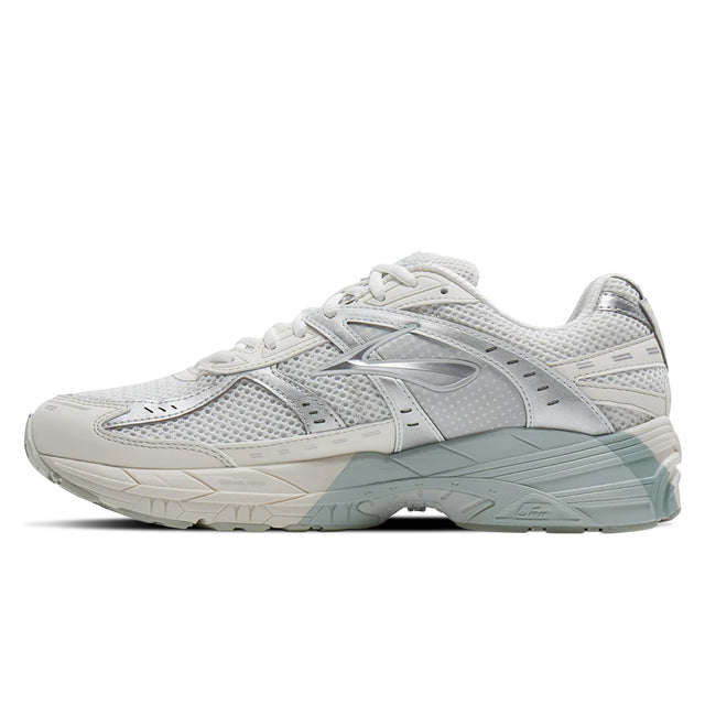 Brooks Adrenaline