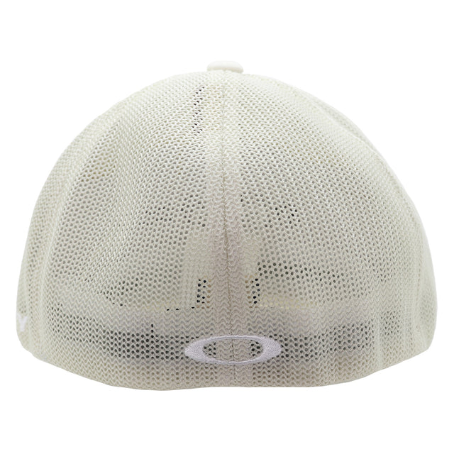 Oakley Golf Cresting Trucker