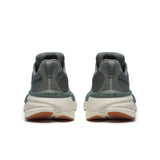 Saucony Hurricane 24