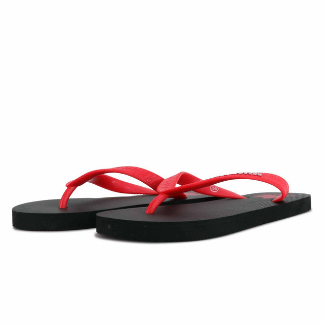 Lady Macbeth Flip Flops