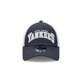 New Era 940Snap Trucker White New York Yankees  Otc