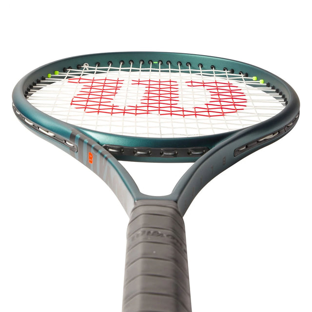 Wilson Blade 100UL V9 Tennis Racket
